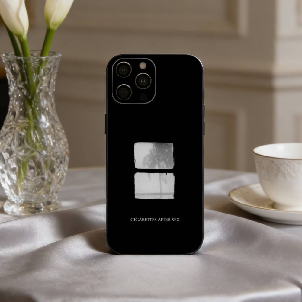Funda de silicona suave negra  - Phone Cases Blunt reseña y precio