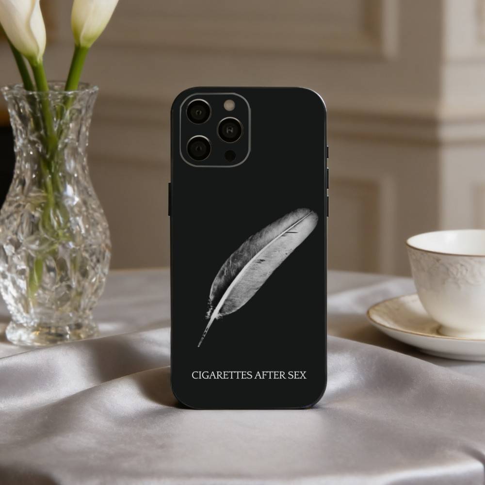 Funda de silicona suave negra  - Phone Cases Blunt reseña y precio